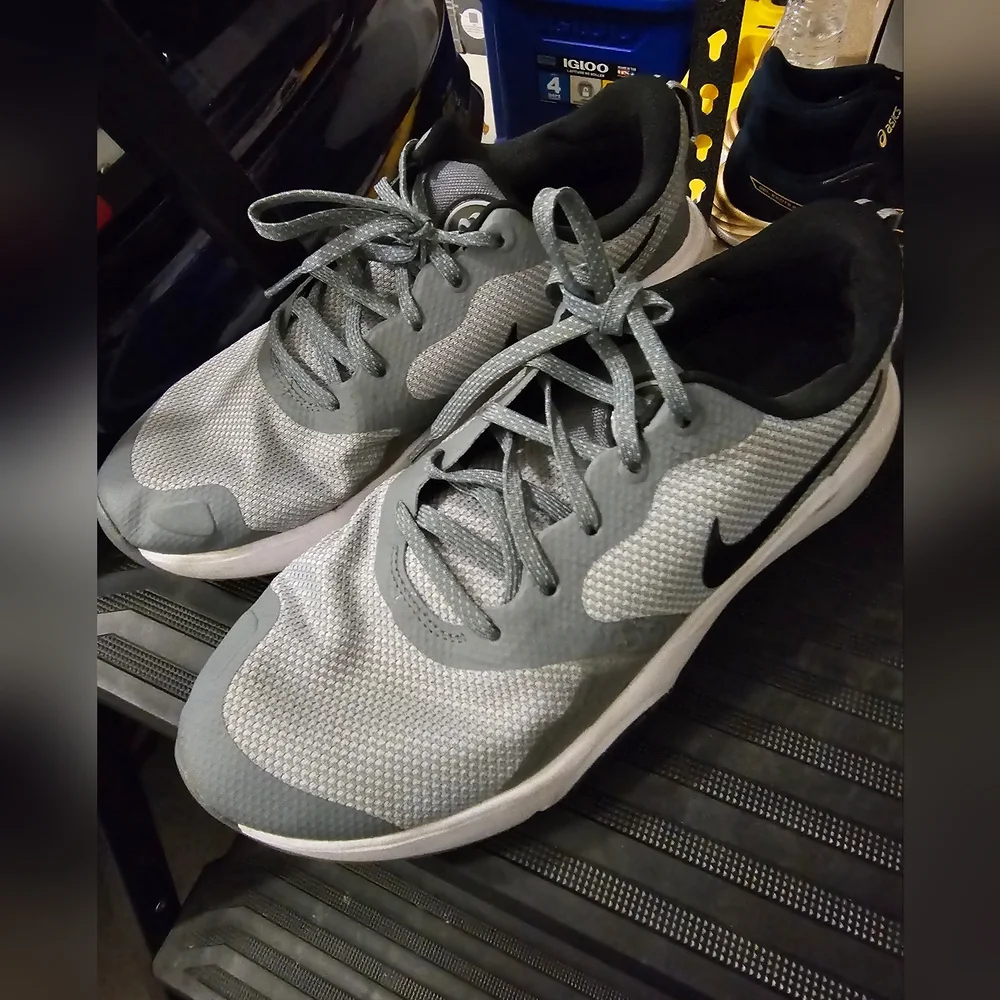 Men's Nike City Rep Training Shoe in Gray - Picture 4 of 9